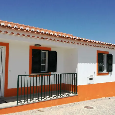 Casa Pompona 3 * Rogil