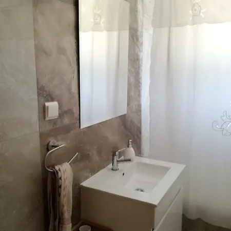 Casa Pompona 3 * Rogil